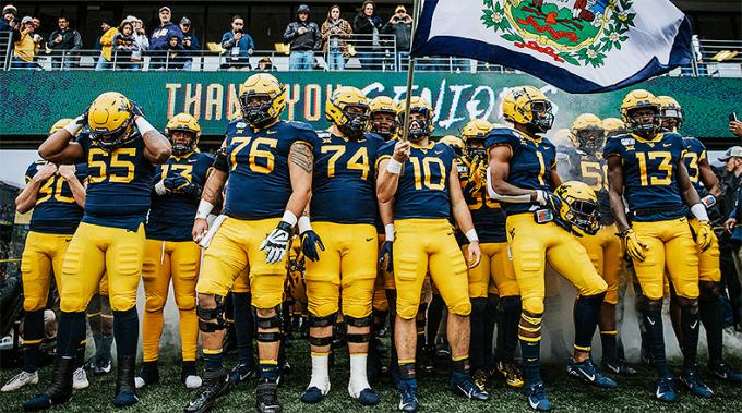 West Virginia Mountaineers vs. Oklahoma Sooners at Mountaineer Field