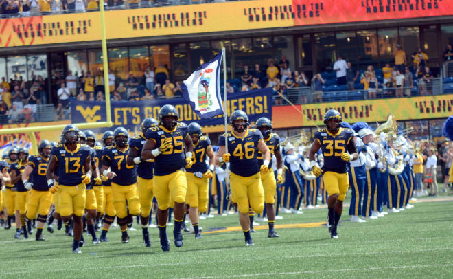 West Virginia Mountaineers vs. Kansas State Wildcats at Mountaineer Field